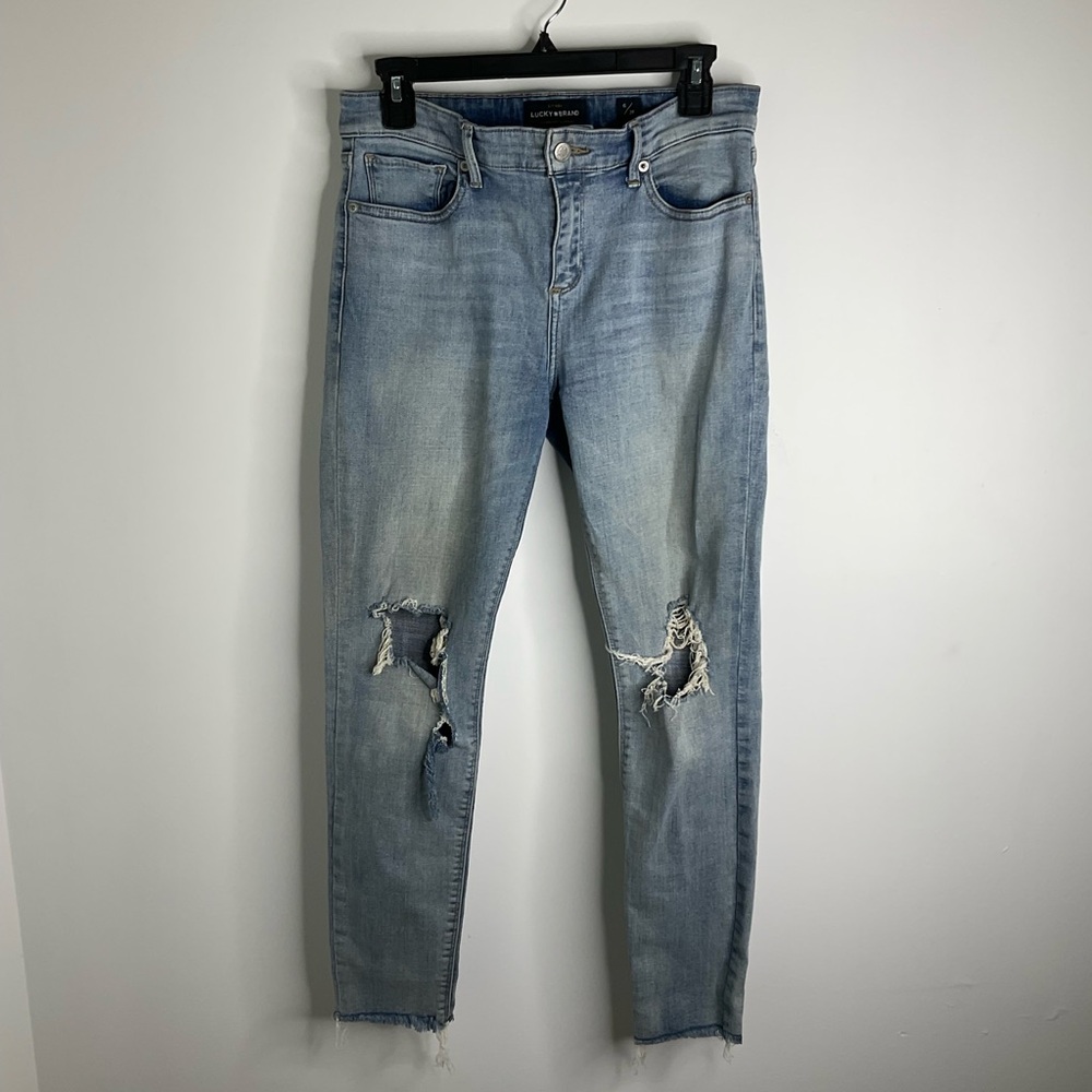 Lucky Brand Light Blue Distressed Cropped Jeans 6/28
